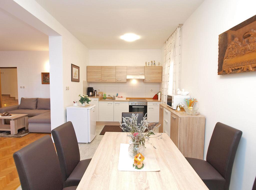 Apartment Mato 1424 Pula Eksteriør billede