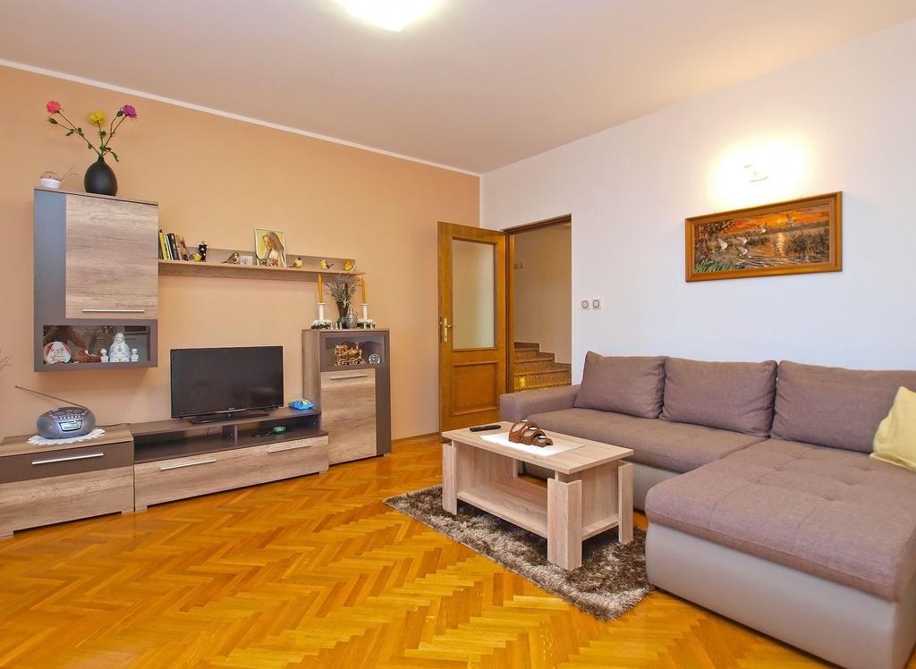 Apartment Mato 1424 Pula Eksteriør billede